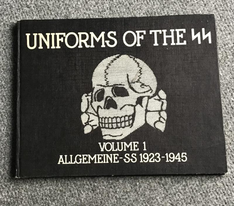 Book-Uniforms of the SS-Mollo