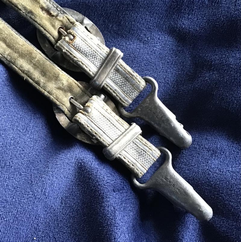 Third Reich Army Officer Dagger Hangers