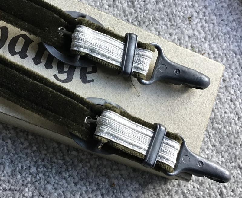 Third Reich Army Dagger Hangers-Boxed