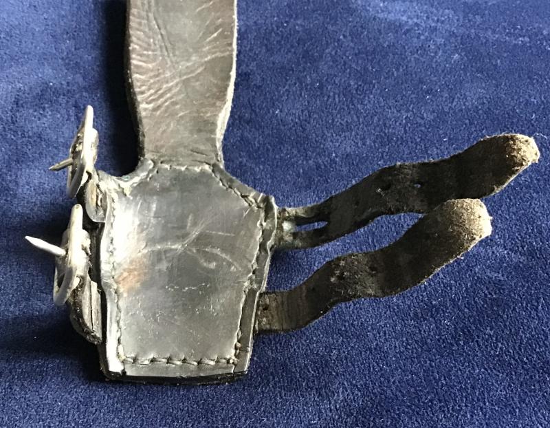 Third Reich SS Dagger Vertical Hanger