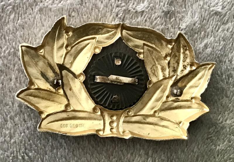 Third Reich TENO Leaders Laurel Leaf Wreath and Cockade Insignia