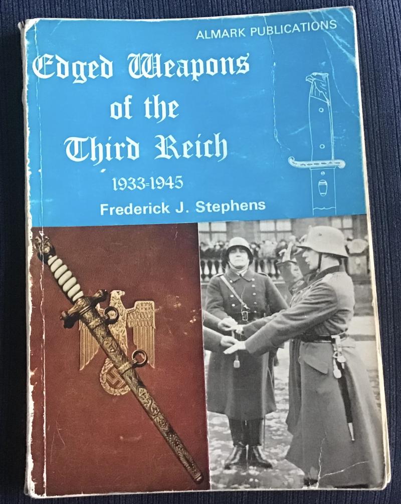 Edged Weapons of the Third Reich-Stephen’s-Collector Books