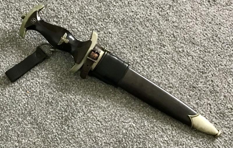 Third Reich SS Erased Röhm Dagger-Eickhorn with Vertical Hanger