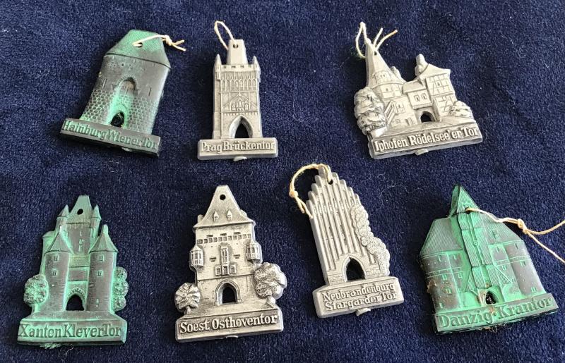 Third Reich Fundraising Lapel Badges
